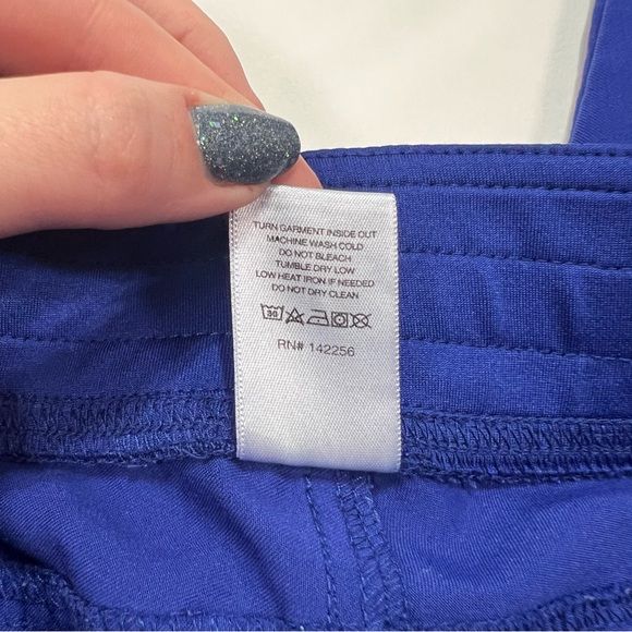 Figs LIMITED EDITION Kade Cargo Scrub Pants - deep royal blue, M Tall - Picture 5 of 10